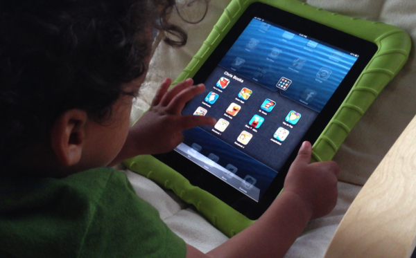L.A. Unified awards Apple $30-million contract for iPads