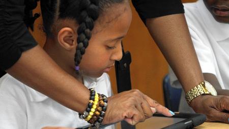 LAUSD shifts gears on technology for students
