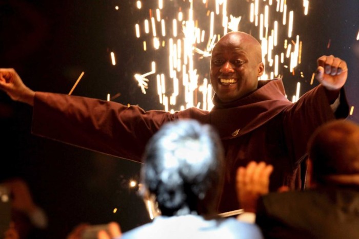 Kenyan teacher who gave earnings to poor wins $1M prize